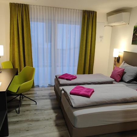 Hotel Gaestehaus Stock Zimmer Trueffeleckle フリードリヒスハーフェン エクステリア 写真